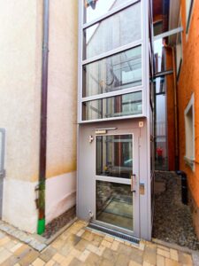Referenzen LiftTec Fahrstuhl BA4000Z Feuerwehr Tuningen