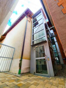Einbaubeispiele LiftTec Fahrstuhl BA4000Z Feuerwehr Tuningen