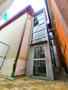 Einbaubeispiele LiftTec Fahrstuhl BA4000Z Feuerwehr Tuningen