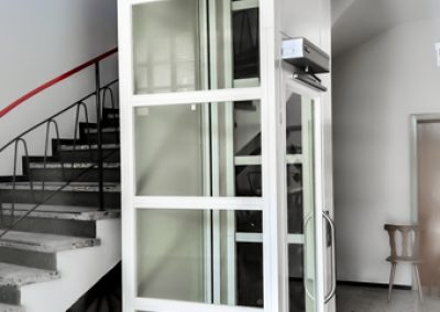 LiftTec BA 2000 in Treppenhaus